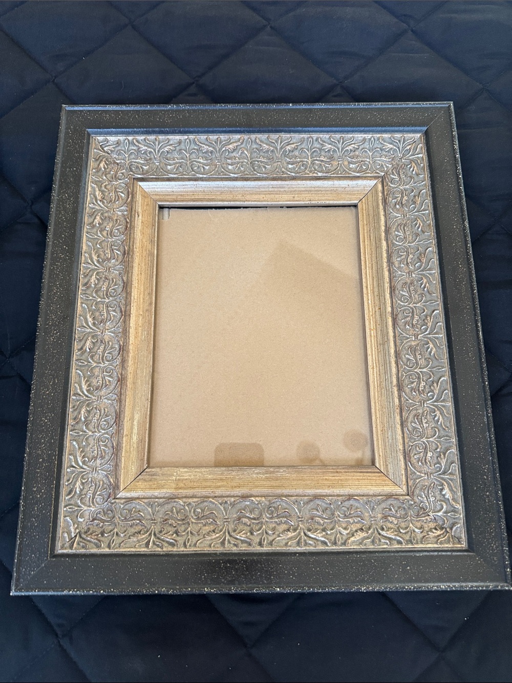 Decorative Ornate Picture Frame in Gold and Black- 8x10 picture